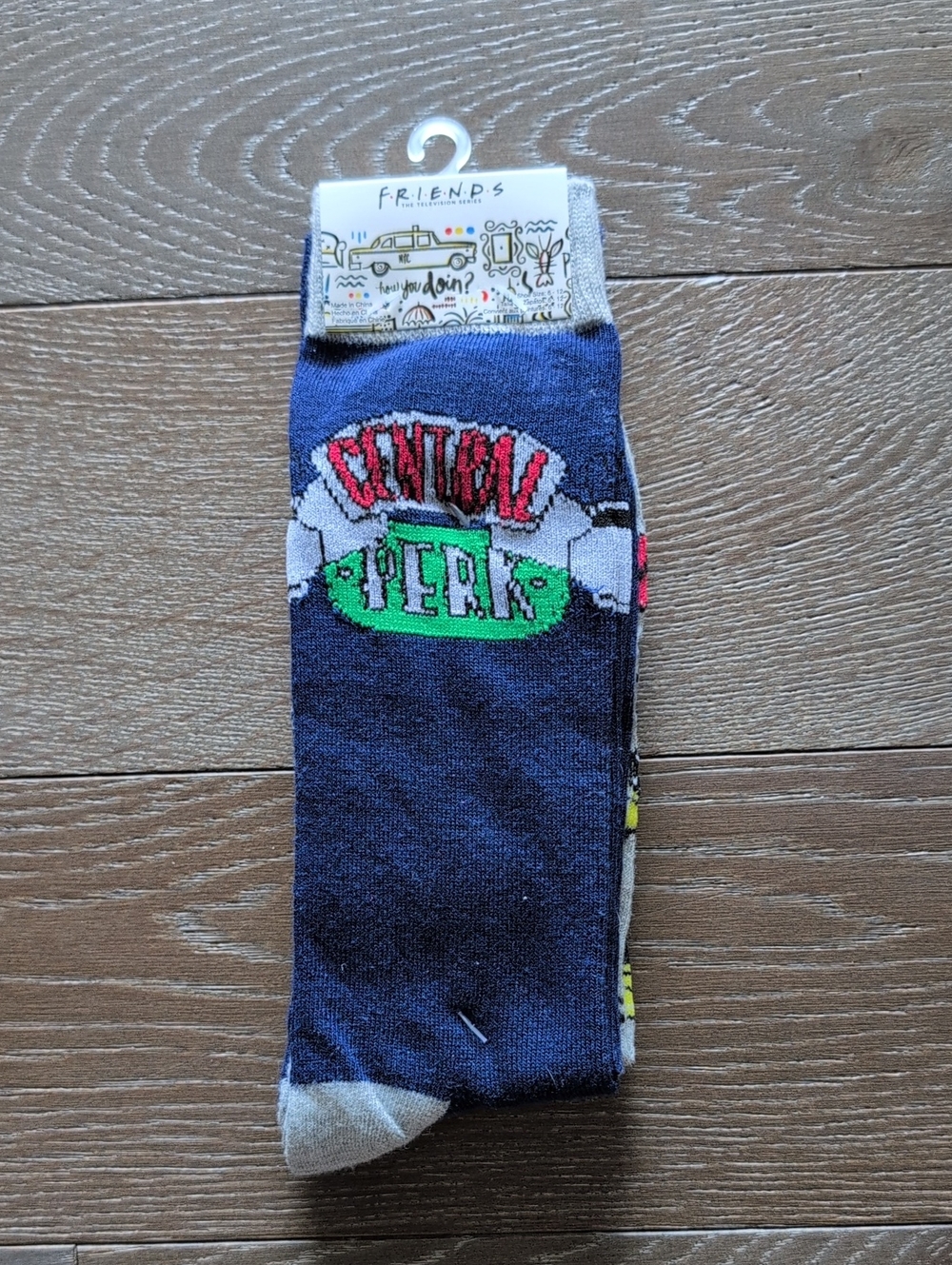 NWT FRIENDS Crew Socks